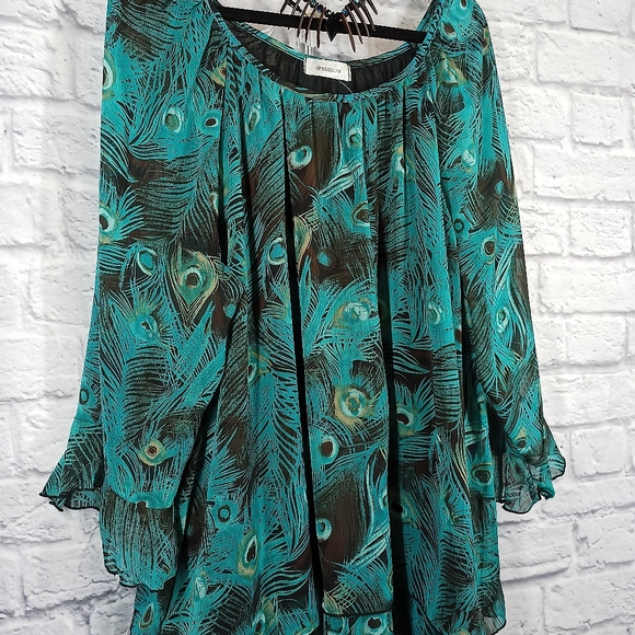 Teal chiffon like peacock design Top - Picture 2 of 7